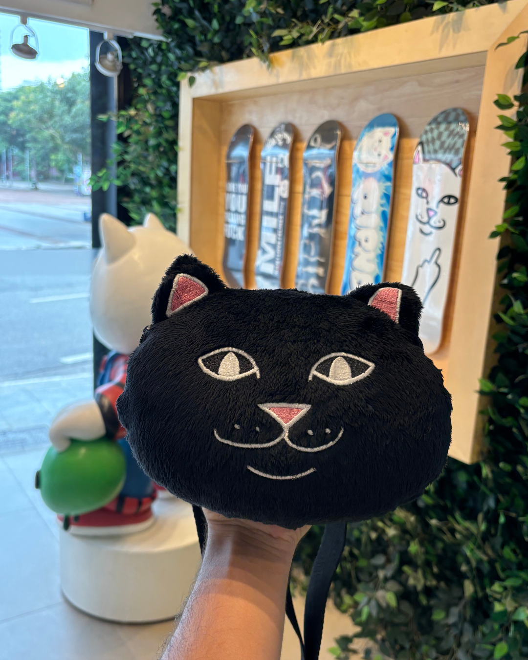 Bolsa RIPNDIP - Lord Jermal Sherpa Crossbody Bag (Black)