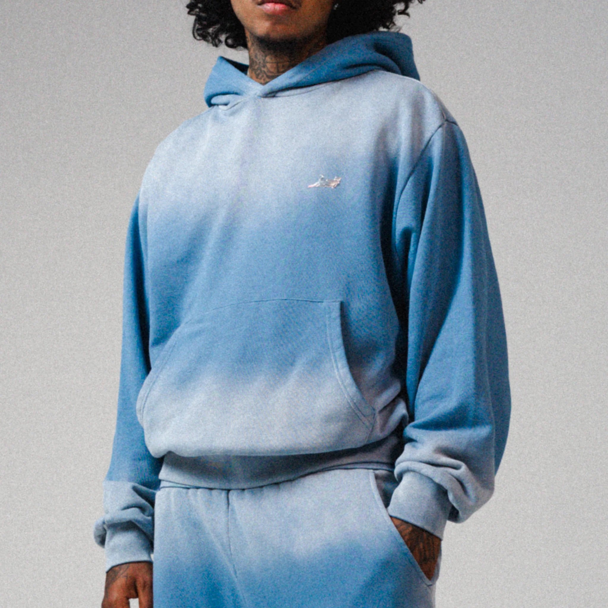 Castanza Hoodie (Light Blue Faded Wash) - Envio 30/10