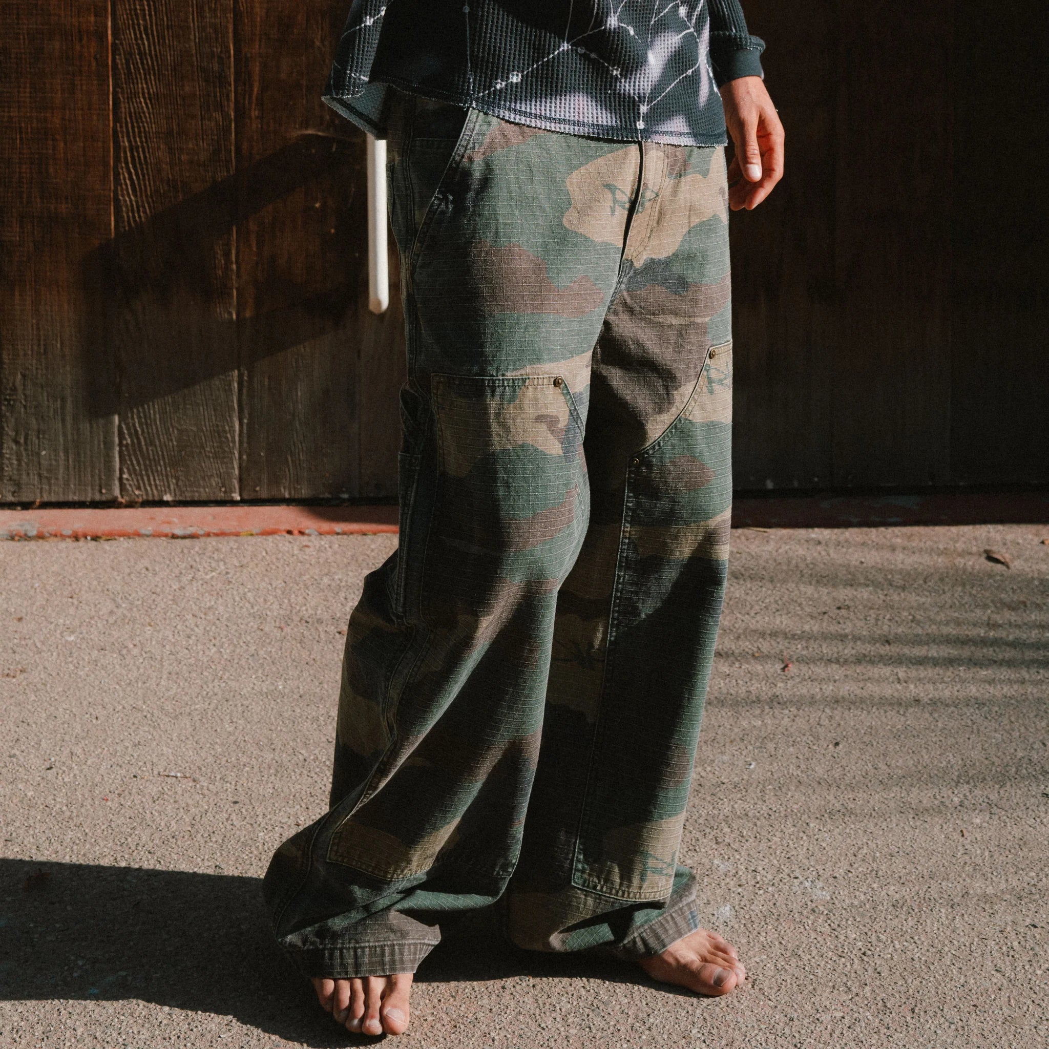 Calça Ripndip - CLAWS CAMO WIDE FIT CARPENTER PANTS (MULTI)