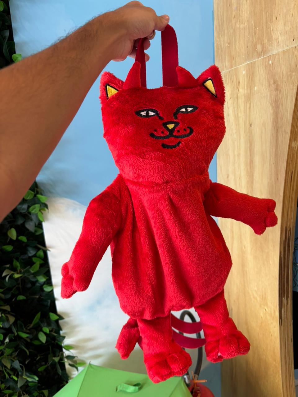 Mochila RIPNDIP - Lord Devil Plush Backpack (Red)