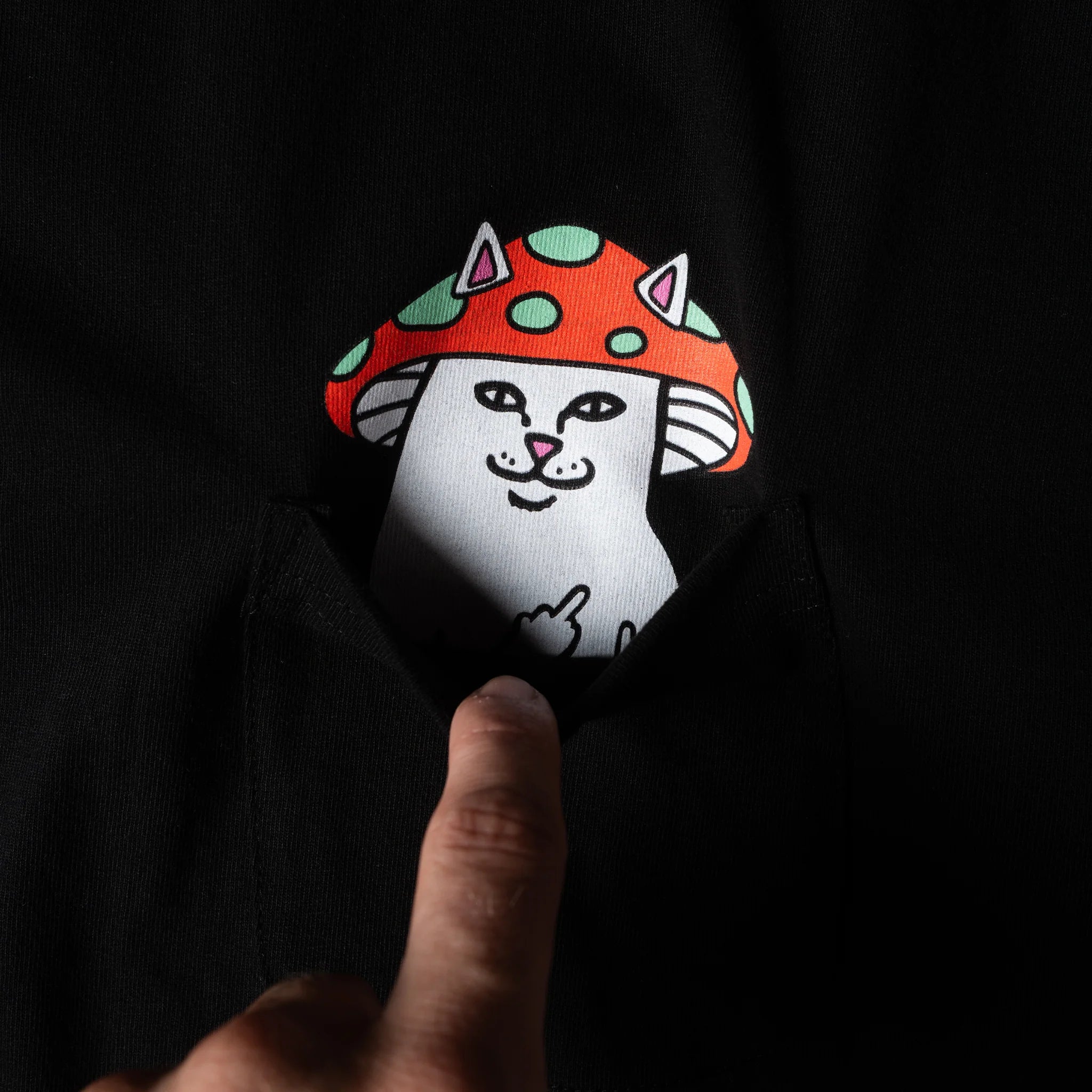 Camiseta Ripndip - Lord Shroomy Pocket Tee (Black) - Envio 23/06