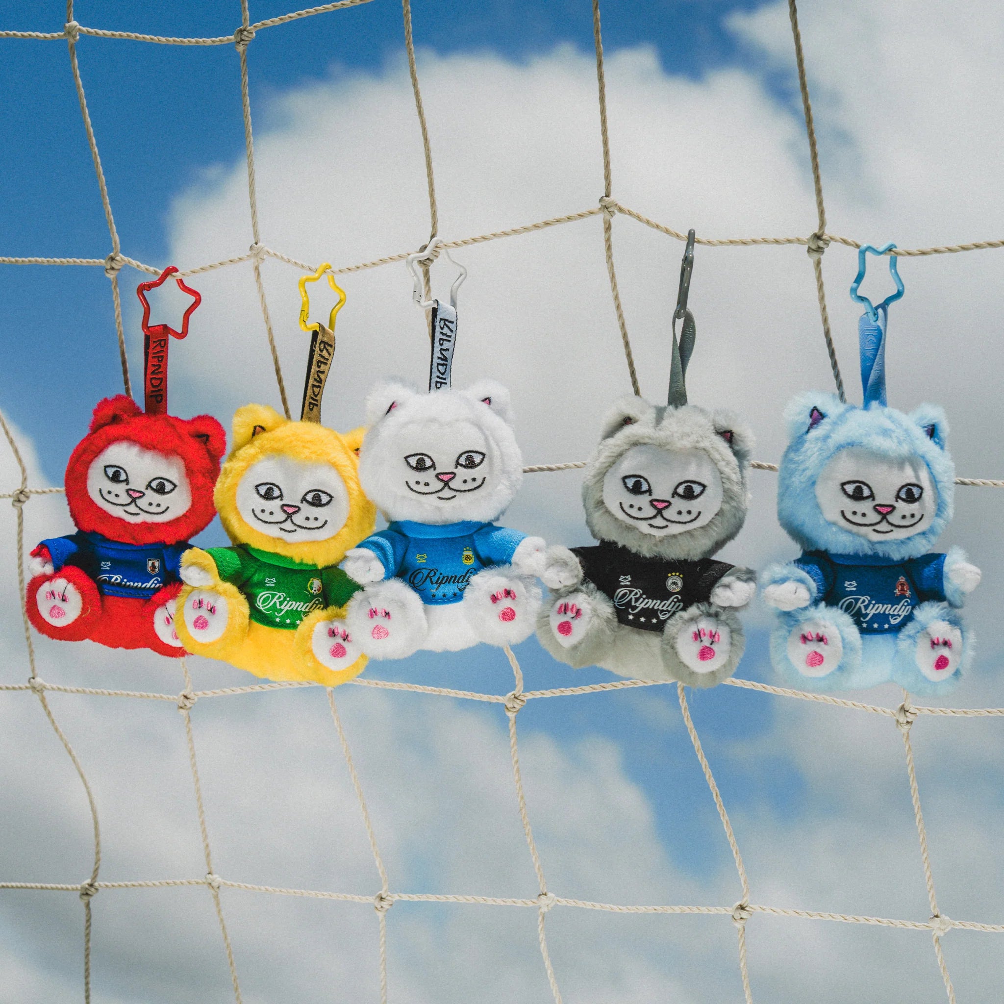 World Champion Nermiee Plush Keychains (Assorted) - Envio 30/10